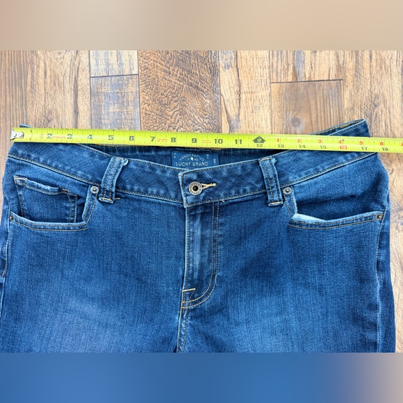 Lucky Brand Ginger Boot Cut Jeans, Women's Size 14W, Medium Wash Stretch Denim - Picture 2 of 15